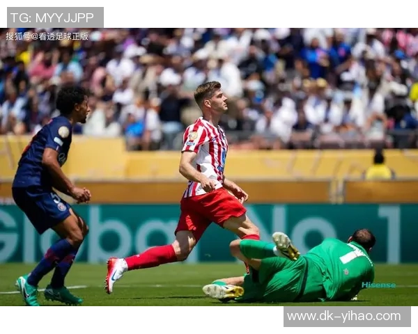 足球巨星暮年征程启示录坚守与告别交织的人生篇章 足球巨星暮年征程启示录坚守与告别交织的人生篇章