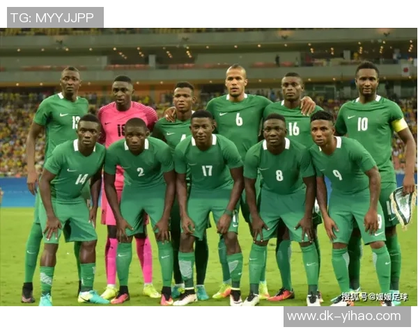 男足球星退役后成为教练的传奇之路与成长历程解析